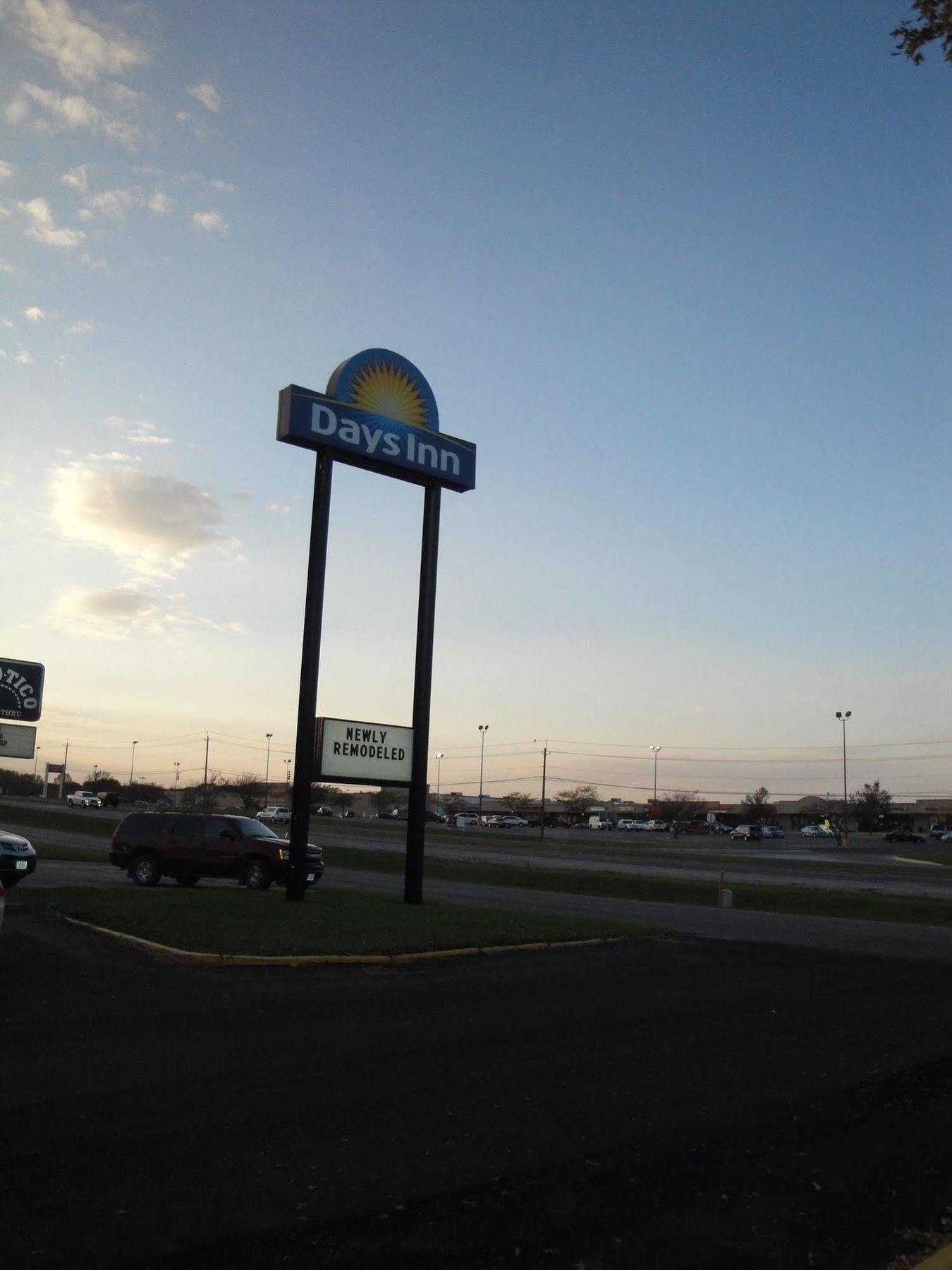 Days Inn By Wyndham Mason City Exterior foto